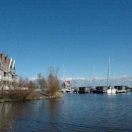 فندق Beautiful Houseboat In The Harbour Of Volendam Near Centre المظهر الخارجي الصورة