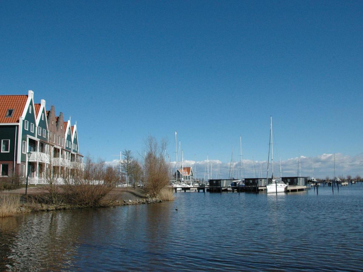 فندق Beautiful Houseboat In The Harbour Of Volendam Near Centre المظهر الخارجي الصورة